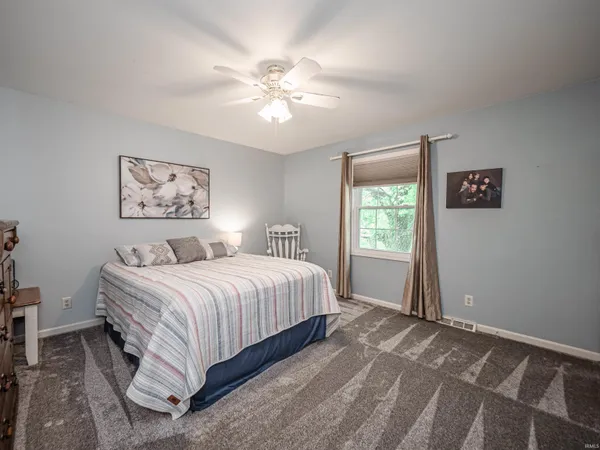 $428,500 | 532 East Meade Drive, Evansville, IN 47715