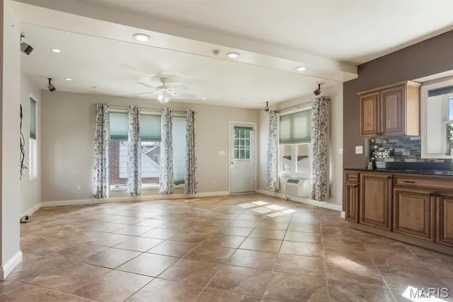 $440,000 | 5638 Murdoch Avenue, St. Louis, MO 63109