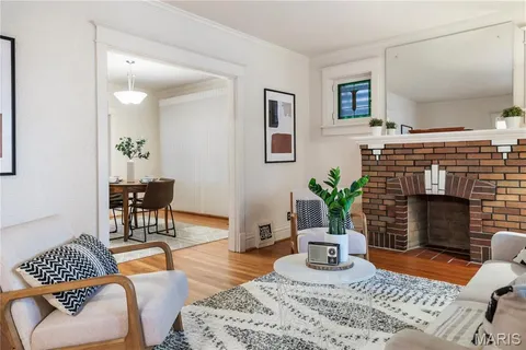 $435,000 | 5638 Murdoch Avenue, St. Louis, MO 63109