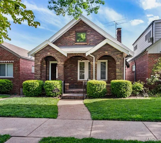 $440,000 | 5638 Murdoch Avenue, St. Louis, MO 63109