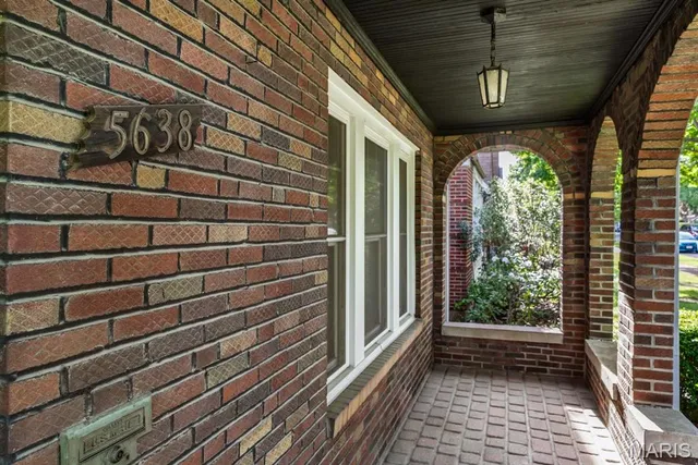 $440,000 | 5638 Murdoch Avenue, St. Louis, MO 63109