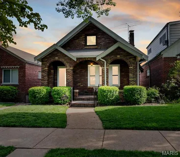 $435,000 | 5638 Murdoch Avenue, St. Louis, MO 63109