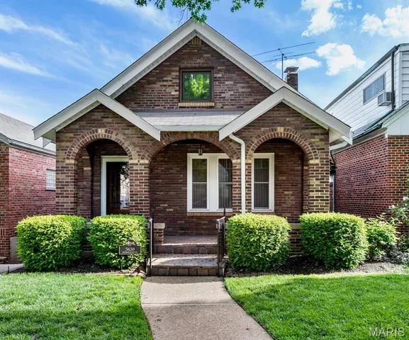 $440,000 | 5638 Murdoch Avenue, St. Louis, MO 63109