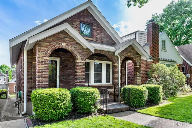 $440,000 | 5638 Murdoch Avenue, St. Louis, MO 63109