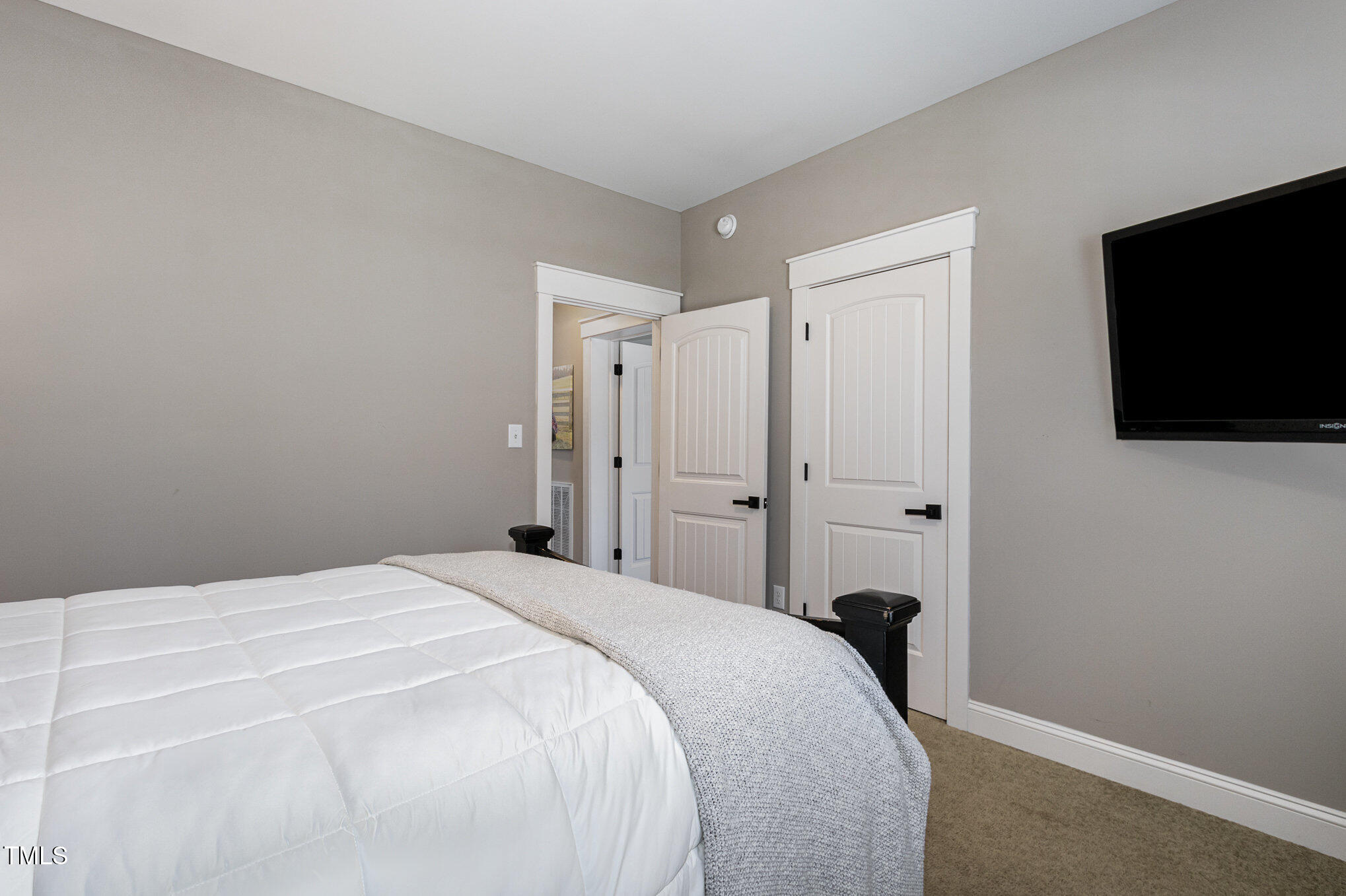 1255 Trollinger Road Graham, NC 27253 - Photo 22 of 32 024_img_0832-edit_764