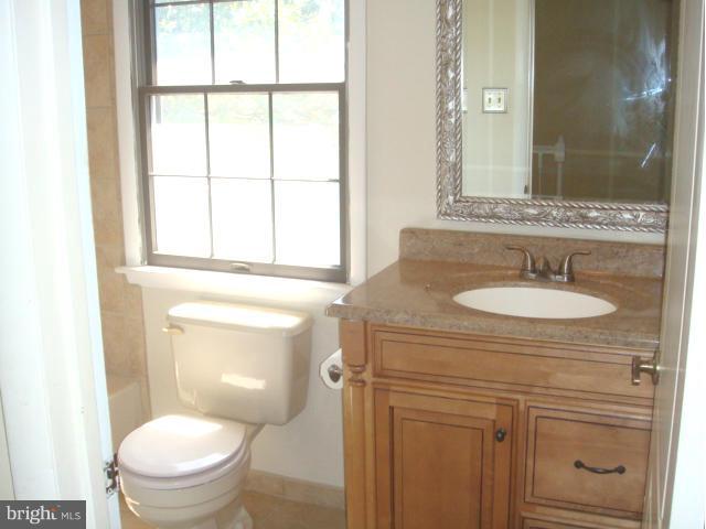 24 Dickens Square Lutherville-Timonium, MD 21093 - Photo 22 of 30 Bath
