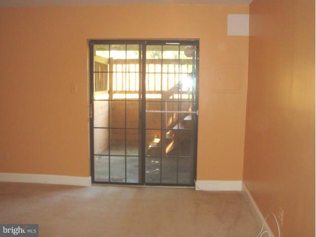 24 Dickens Square Lutherville-Timonium, MD 21093 - Photo 26 of 30 Family Room
