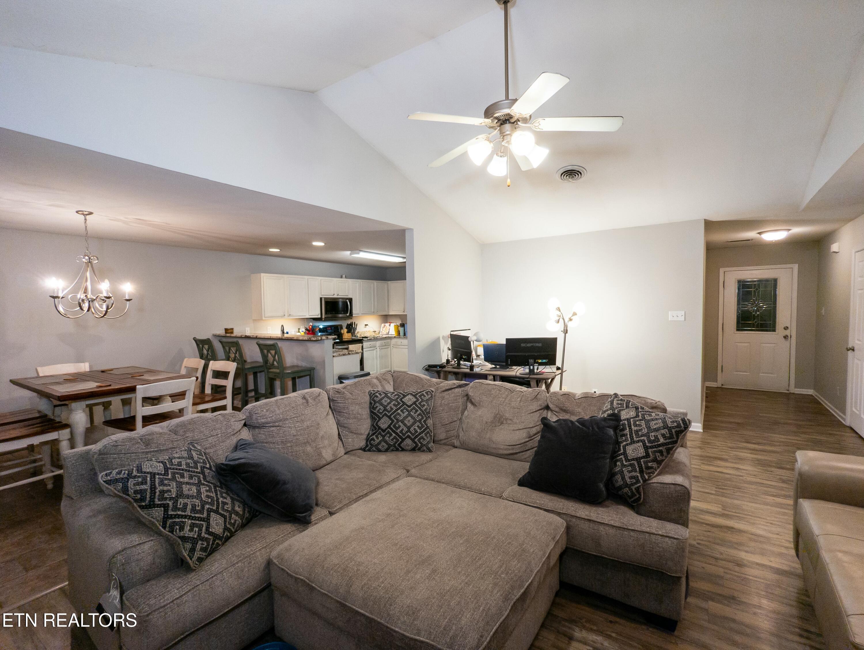 1239 Elsborn Ridge Road Maryville, TN 37801 - Photo 5 of 24 tempImage42o4Gu