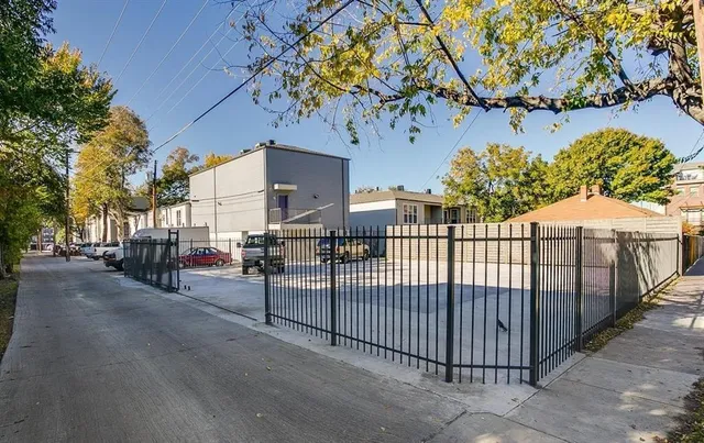 $1,150 | 2902 Douglas Avenue, Unit 211, Dallas, TX 75219