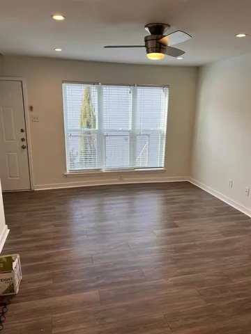 $1,150 | 2902 Douglas Avenue, Unit 211, Dallas, TX 75219