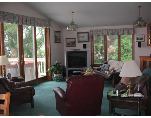 55-56 Shore Road Gloucester, MA 01930 - Photo 8 of 21 Gallery Image 8