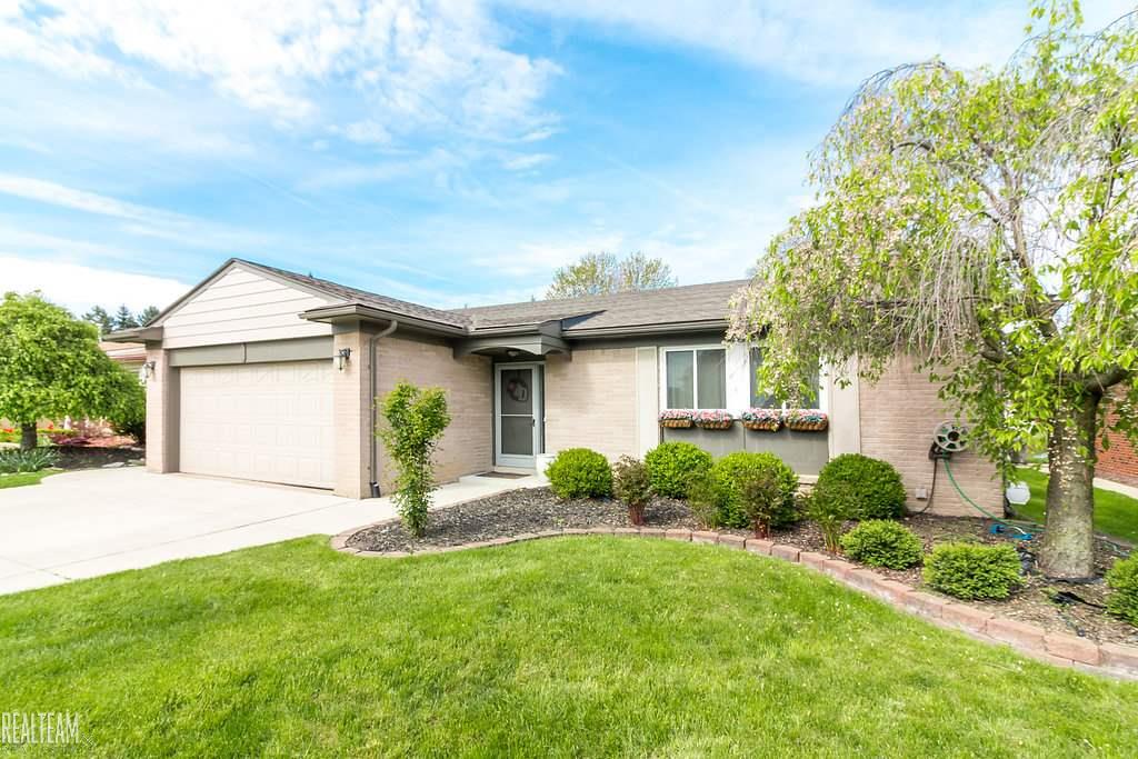 47021 Susan Road Macomb, MI 48044 - Photo 1 of 25 31321030.JPG