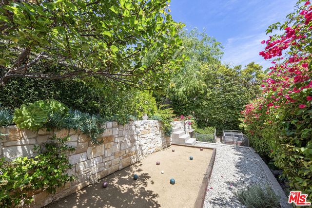 $1,900,000 | 3760 Clayton Avenue, Los Angeles, CA 90027