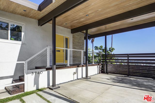 $1,900,000 | 3760 Clayton Avenue, Los Angeles, CA 90027