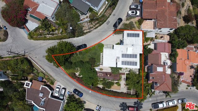 $1,900,000 | 3760 Clayton Avenue, Los Angeles, CA 90027