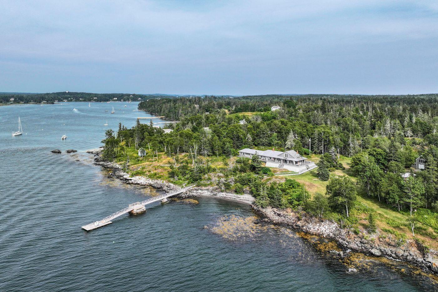 14 Kingsbury Point Vinalhaven, ME 04863 - Photo 1 of 33 W2-ME2878_1