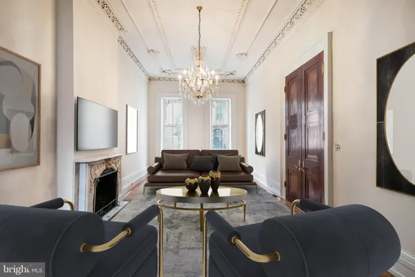 $6,250 | 1534 Pine Street, Unit 1F, Philadelphia, PA 19102