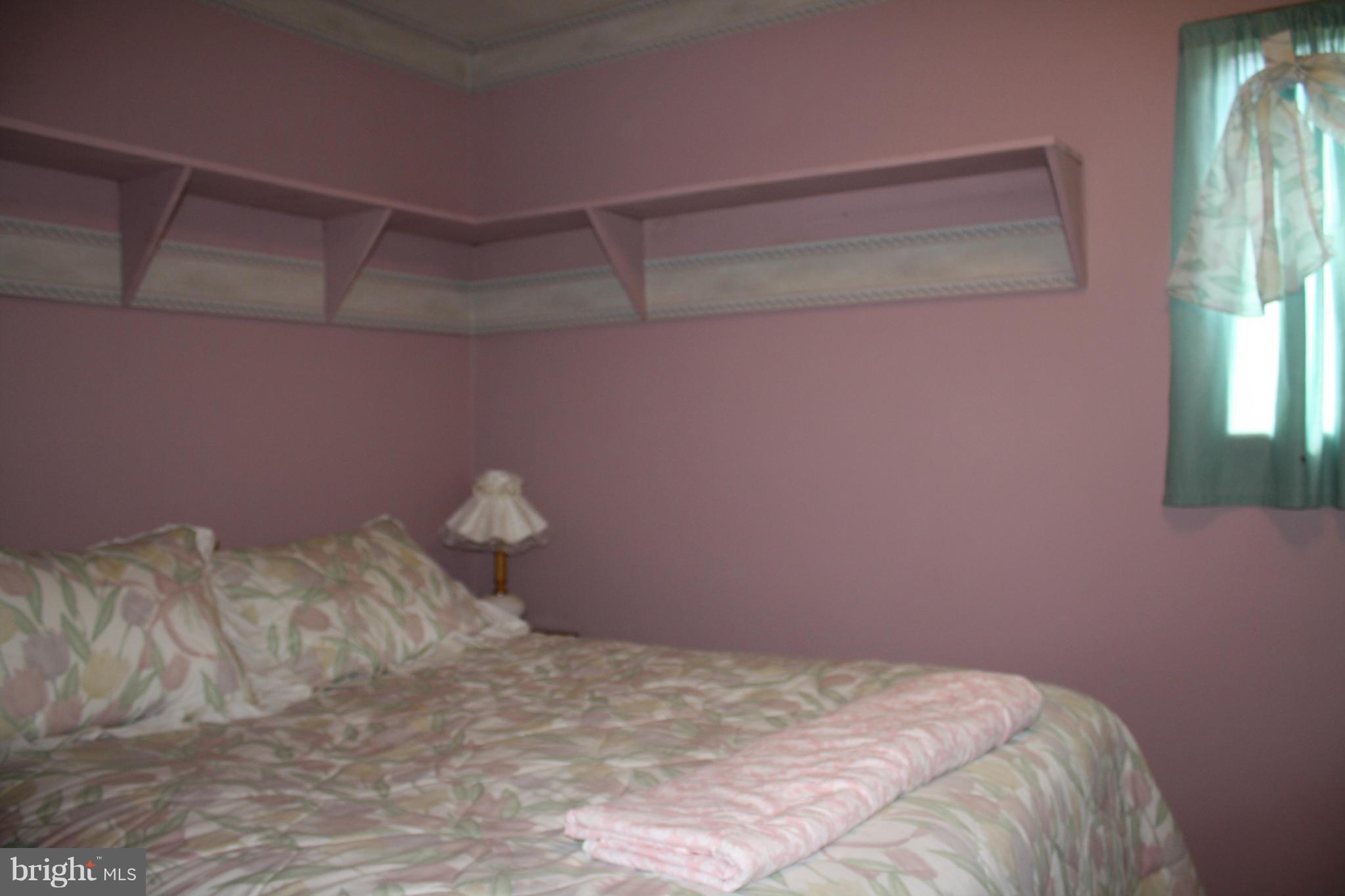 6603 Virginia Line Road Berkeley Springs, WV 25411 - Photo 12 of 20 Bedroom