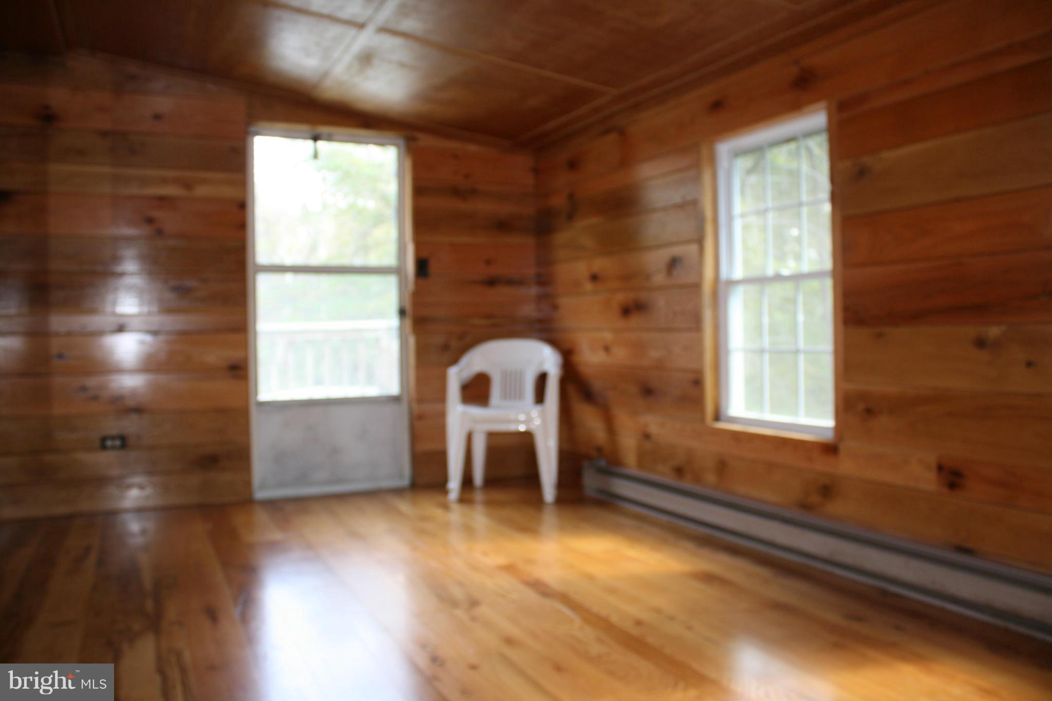6603 Virginia Line Road Berkeley Springs, WV 25411 - Photo 19 of 20 Interior (General)