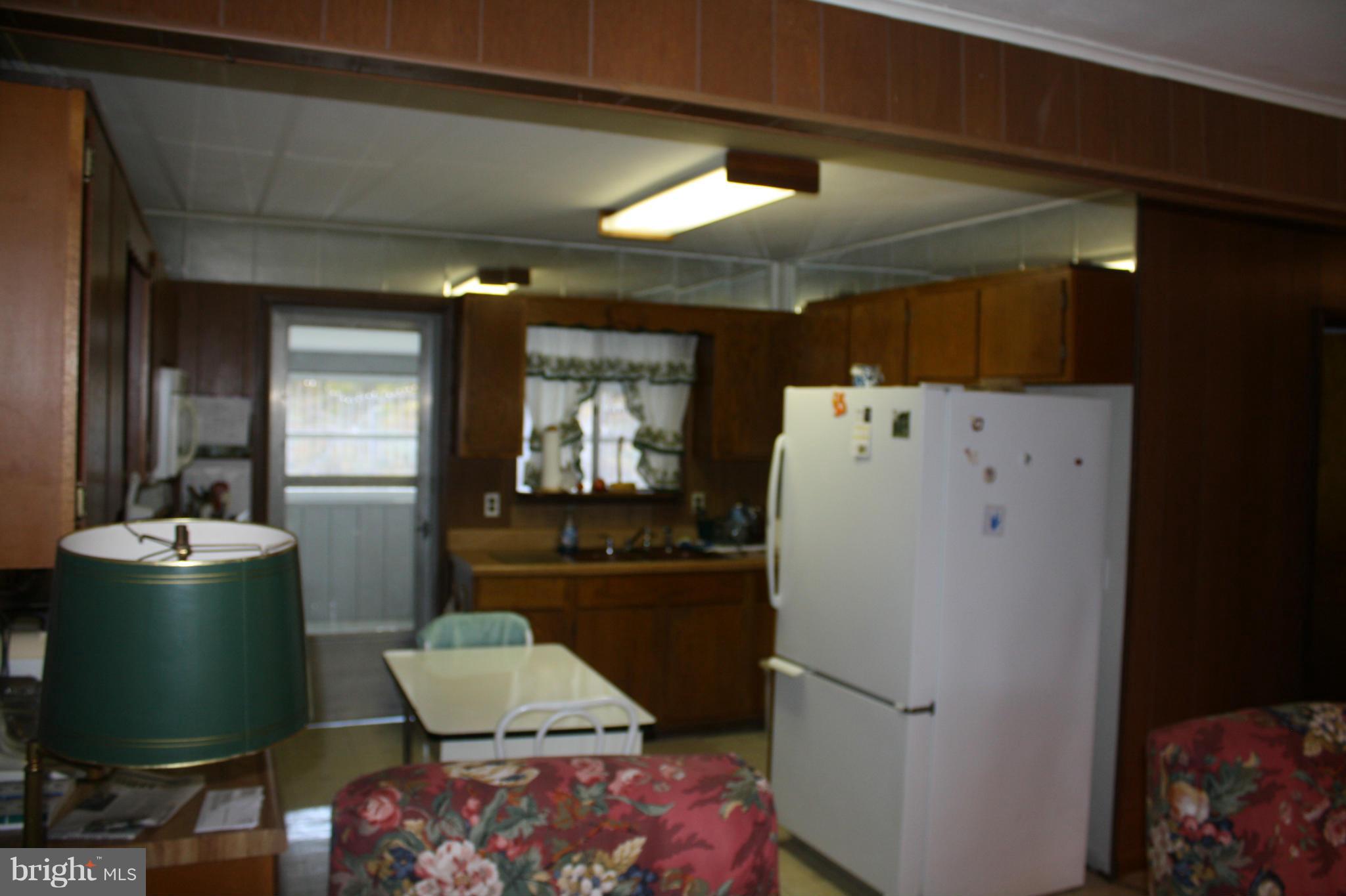 6603 Virginia Line Road Berkeley Springs, WV 25411 - Photo 10 of 20 Kitchen