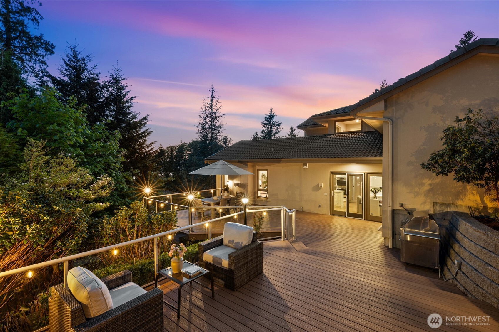 8144 West Mercer Way Mercer Island, WA 98040 - Photo 34 of 40