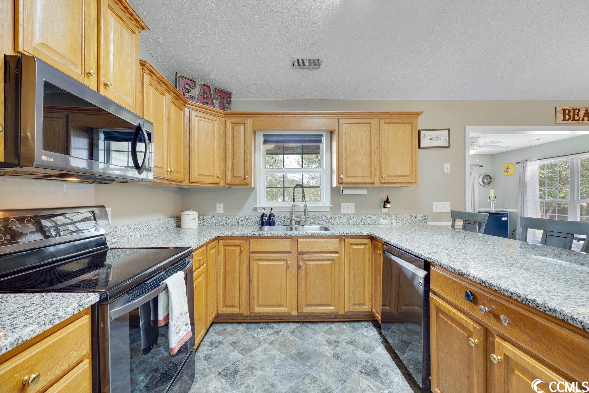 106 Hampton Ridge Road Conway, SC 29527 - Photo 11 of 34 Gallery Image 11
