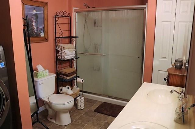161 Findlay Subdivision Road Sparta, TN 38583 - Photo 10 of 20 Master Bathroom