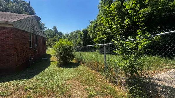 $69,000 | 237 West Frank Avenue, Memphis, TN 38109
