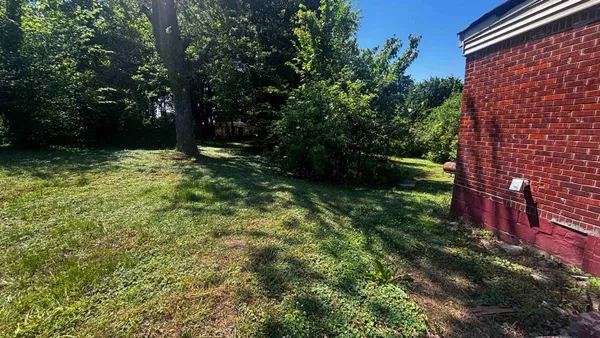 $69,000 | 237 West Frank Avenue, Memphis, TN 38109