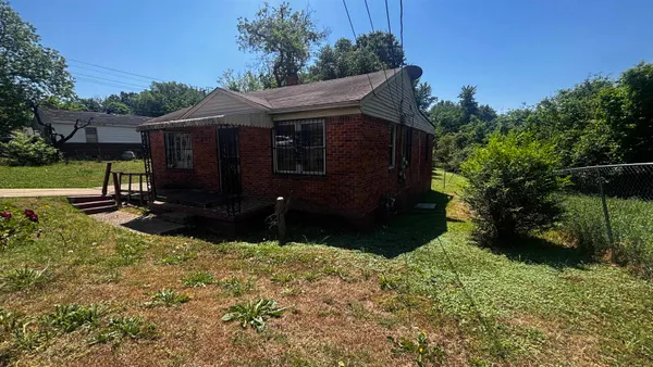 $69,000 | 237 West Frank Avenue, Memphis, TN 38109
