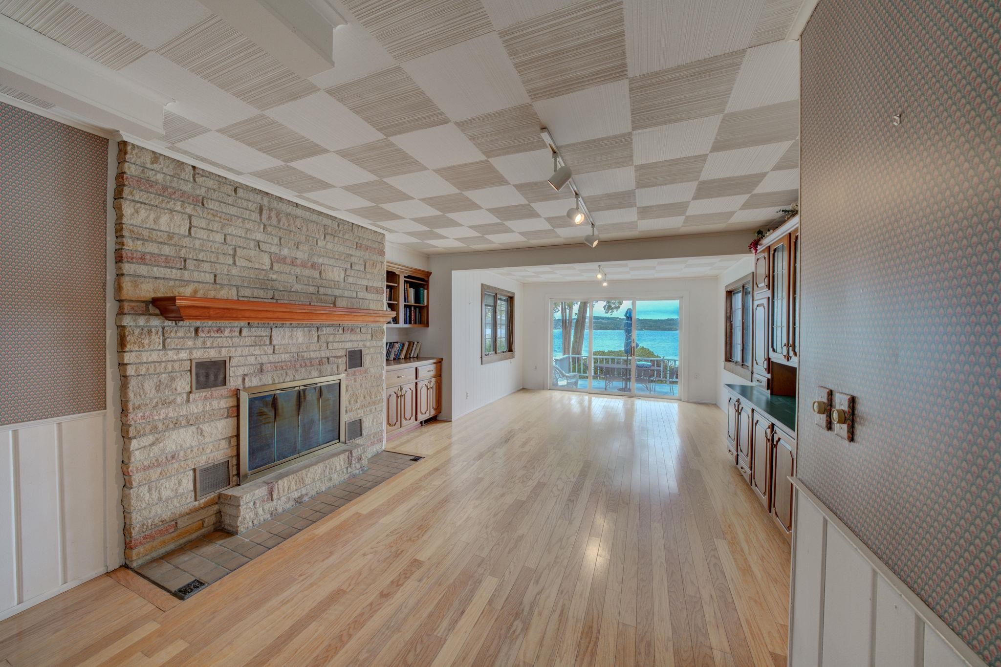 632 South Stony Point Road Suttons Bay, MI 49682 - Photo 18 of 62