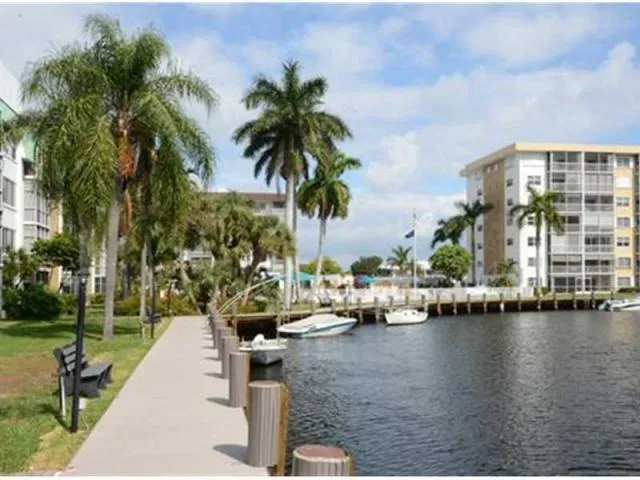 $1,895 | 3040 Northeast 16th Avenue, Unit 408, Oakland Park, FL 33334