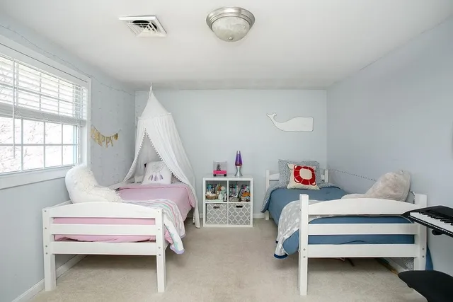 $3,400 | 1 Leland Point Drive, Portsmouth, RI 02871