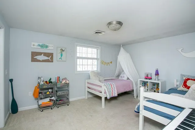 $3,400 | 1 Leland Point Drive, Portsmouth, RI 02871