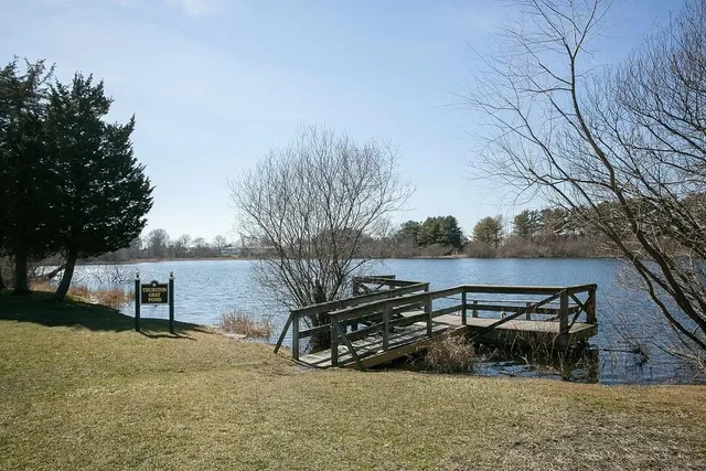 $3,400 | 1 Leland Point Drive, Portsmouth, RI 02871