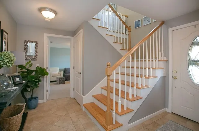 $3,400 | 1 Leland Point Drive, Portsmouth, RI 02871