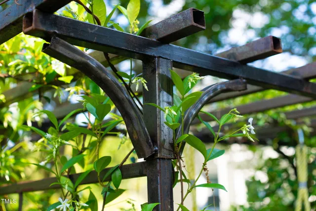 $1,400,000 | 125 Lord Ashley Road, Raleigh, NC 27610