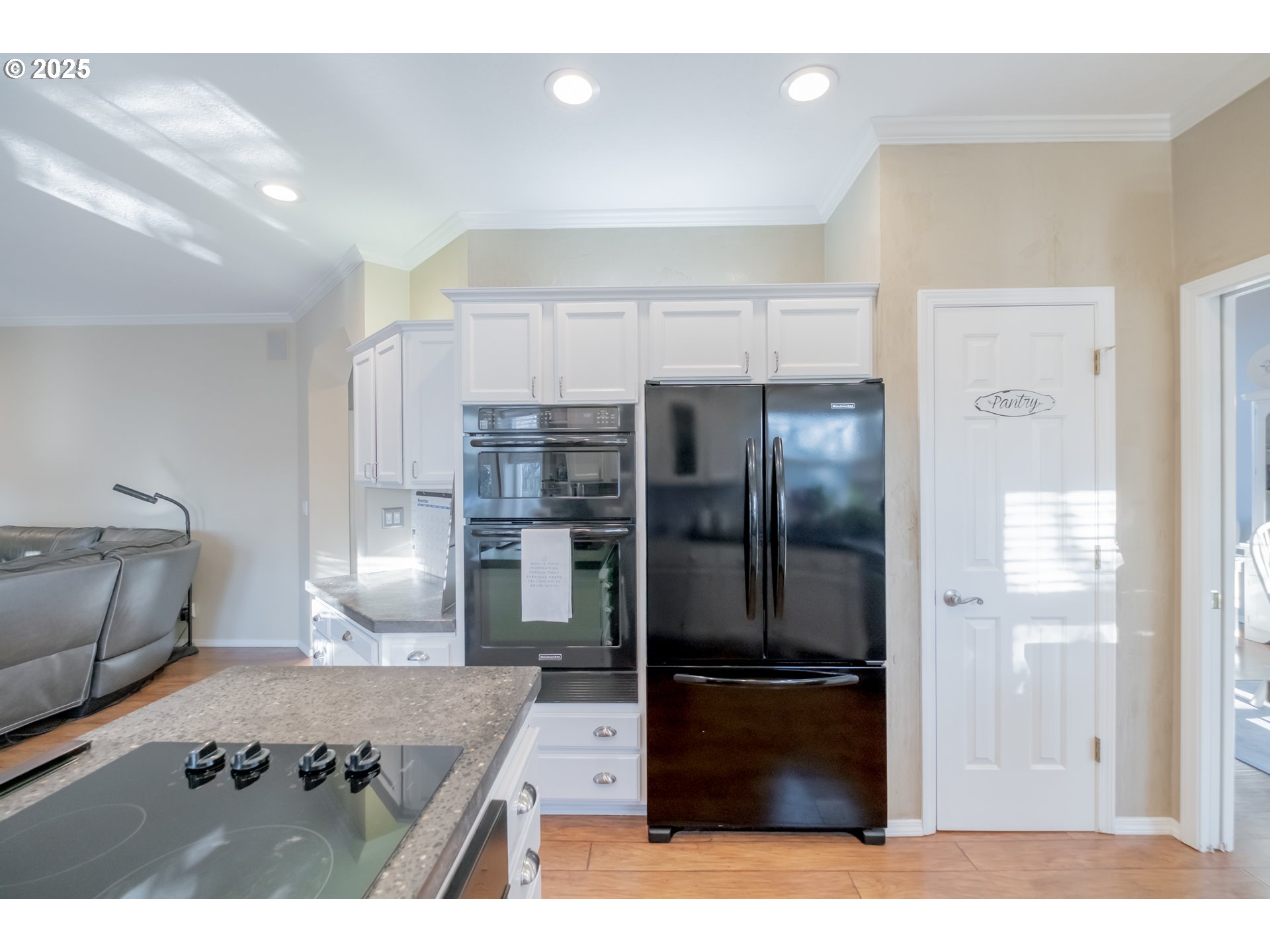 925 Scepter Court Northeast Salem, OR 97301 - Photo 11 of 48