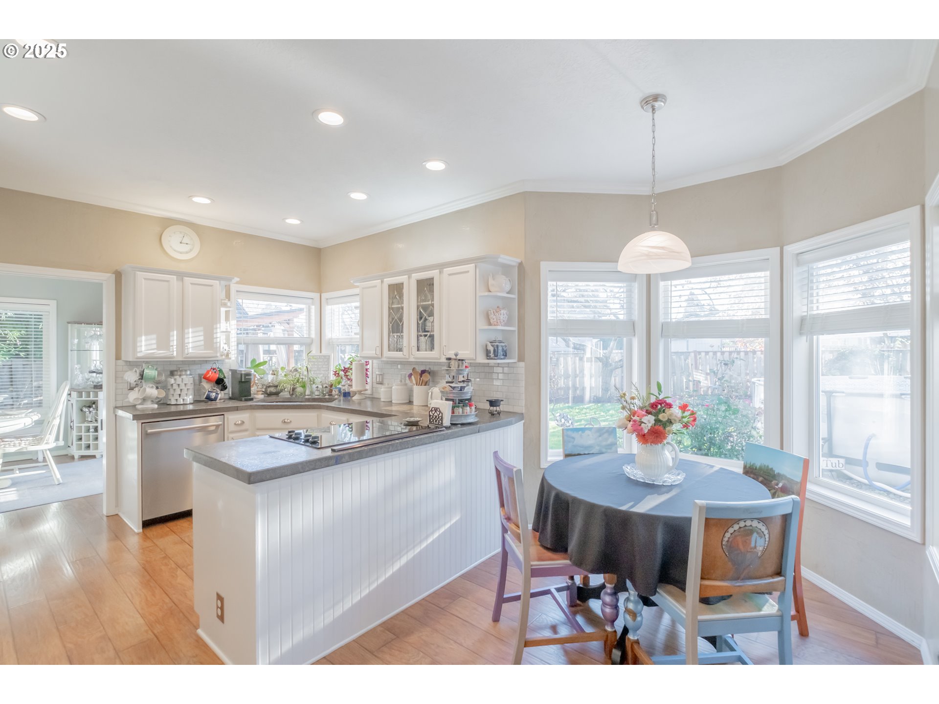 925 Scepter Court Northeast Salem, OR 97301 - Photo 12 of 48