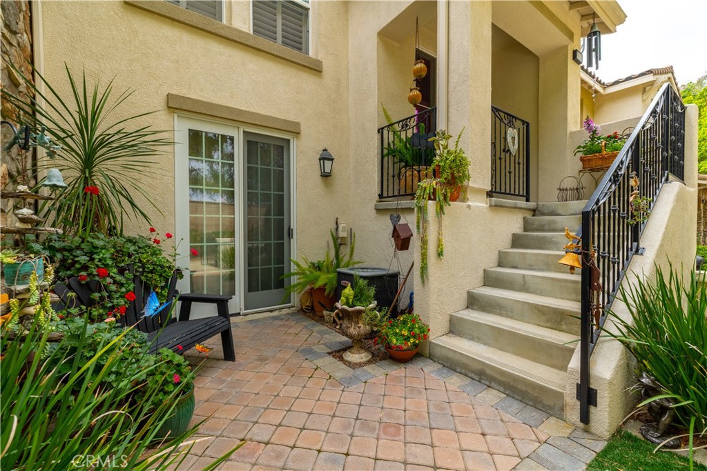 40038 Spring Pl Court Temecula, CA 92591 - Photo 4 of 27