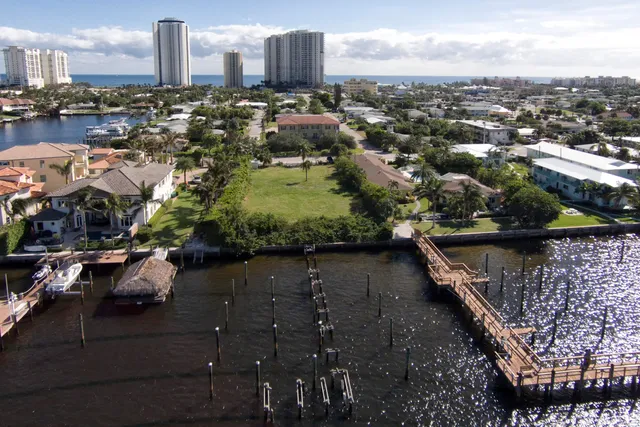 $5,695,000 | 2715 Lake Drive, Riviera Beach, FL 33404