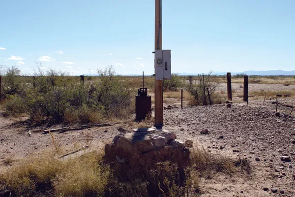 $12,900 | 4.77-ac Thompson Road, Unit C, Elfrida, AZ 85610