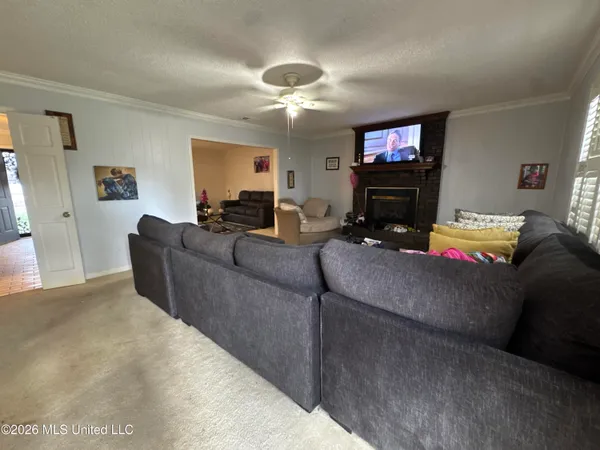 $305,000 | 7090 Greenbrook Parkway, Southaven, MS 38671