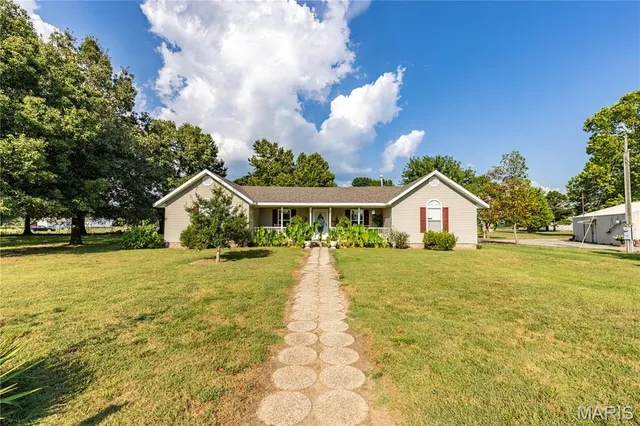 $280,000 | 226 Sandy Lane, East Prairie, MO 63845