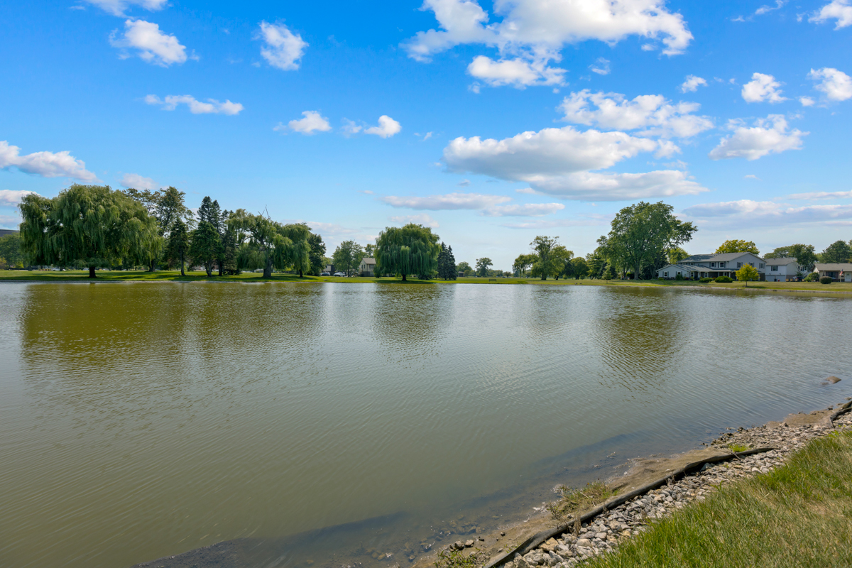 772 Leicester Road, Unit 772 Elk Grove Village, IL 60007 - Photo 19 of 21 a view of a lake view
