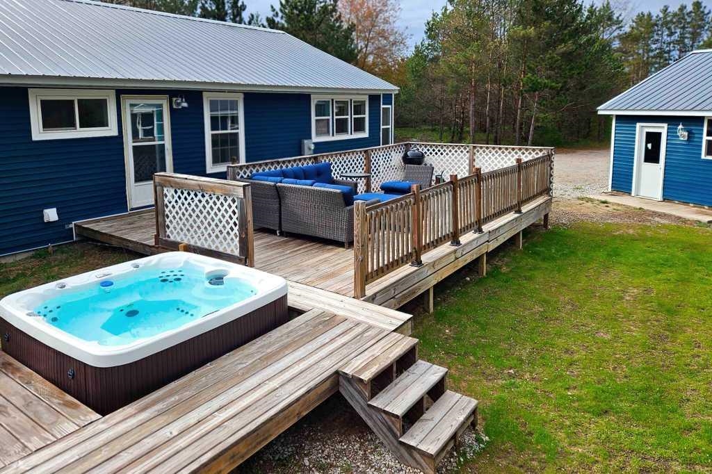 17679 Fewins Road Interlochen, MI 49643 - Photo 30 of 35 1945443-09f34a55-d127-45c7-8c4b-57ef2d6420ed.JPG