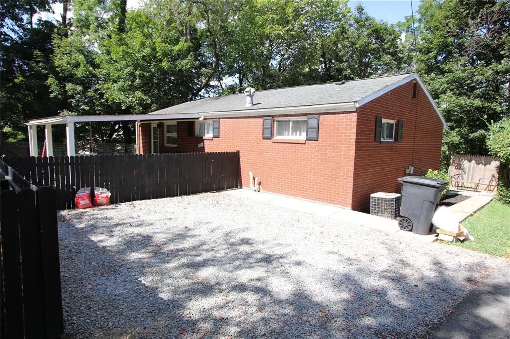 520 Oregon Street Monongahela, PA 15063 - Photo 24 of 31 a front view of a house with a yard