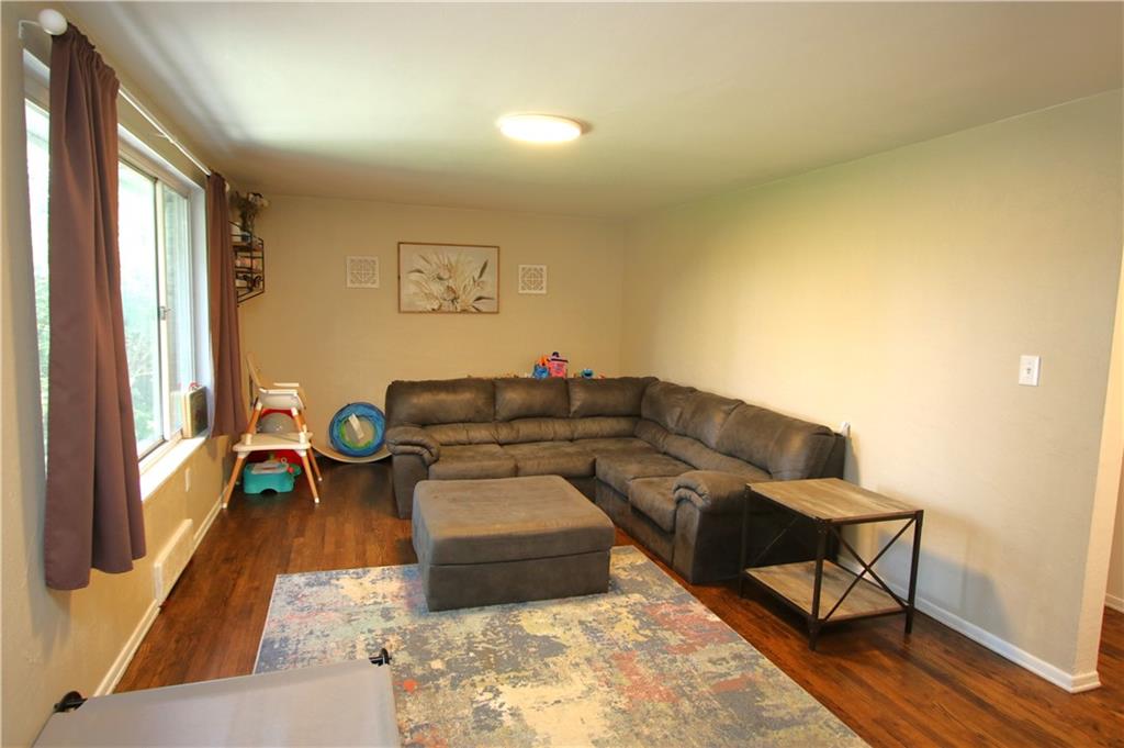 520 Oregon Street Monongahela, PA 15063 - Photo 8 of 31 a living room with furniture and a window