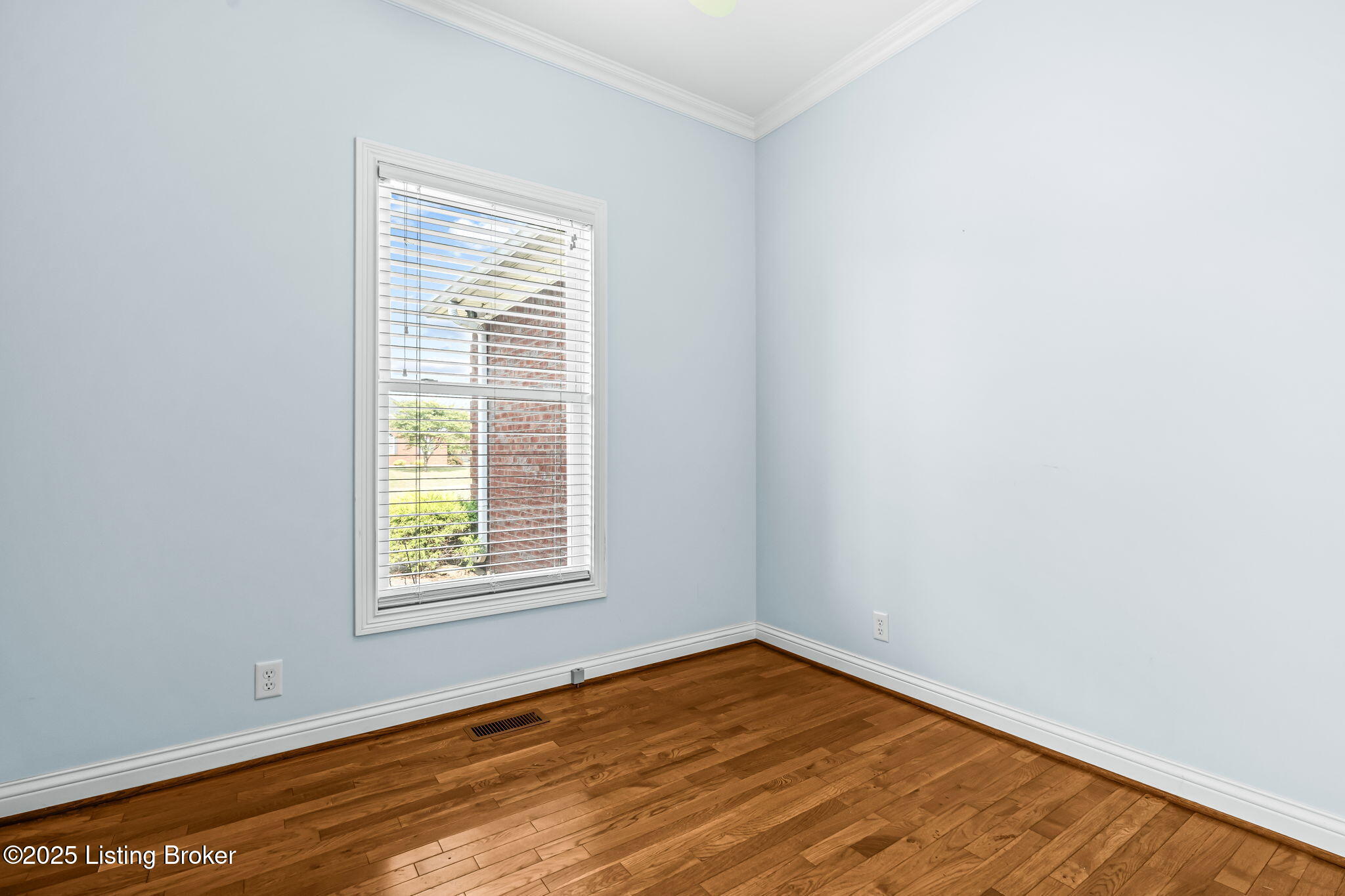 153 Spring Farm Trail Shepherdsville, KY 40165 - Photo 20 of 43 Bedroom 2