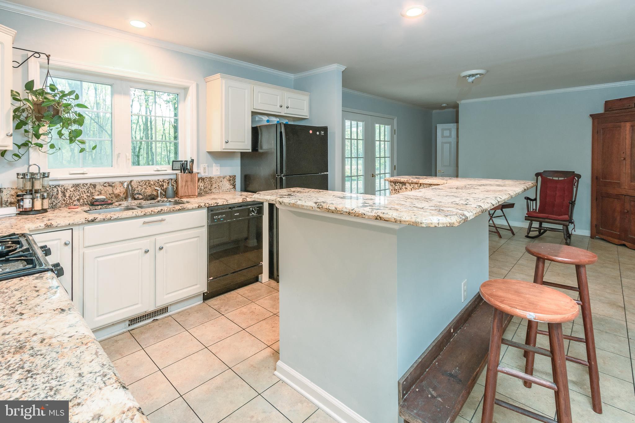465 North Mill Road Kennett Square, PA 19348 - Photo 12 of 25 Granite countertops